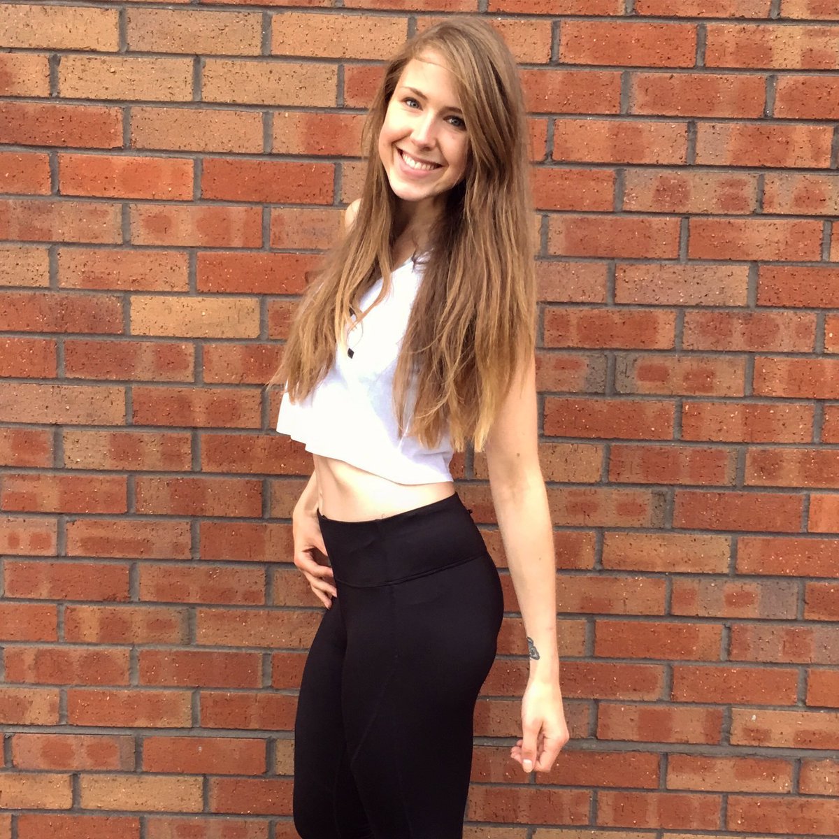 SarahLeanneRose's tweet photo. Be Bold, Be Brave, Be You π
Love your body, flaws an all #selfconfidence #bodyimage #realrecovery #BeREALProject https://t.co/OMI91ov6Gr