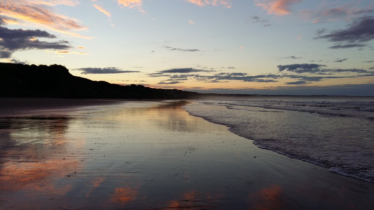 AH_99's tweet photo. I'm not telling anyone how perfect the beach is at @OfficialFiley ... #MySecret ;-) https://t.co/IU4p7GD38l
