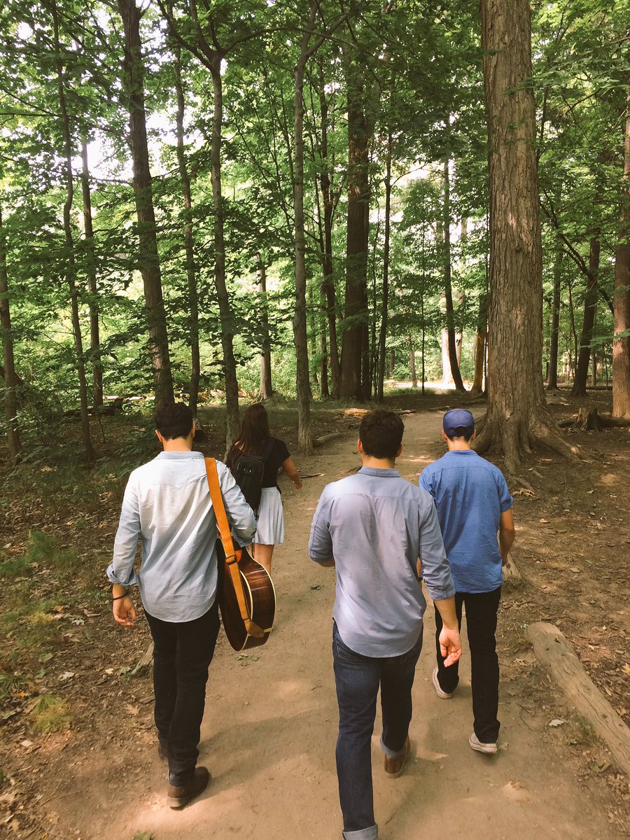 Location hopping for our photoshoot with <a href="/AllyPerpick/">AllyPerpick</a> today! #readyforourcloseup