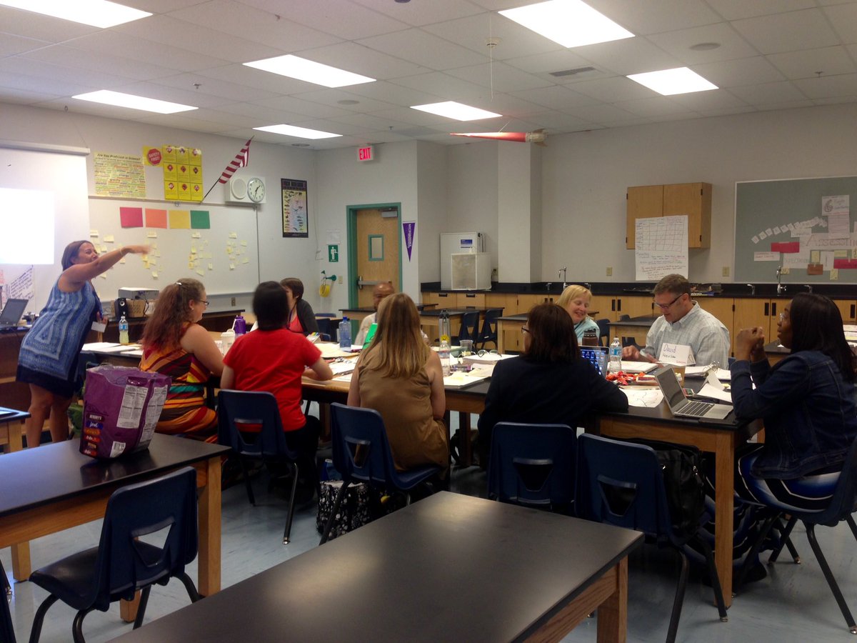 CCSD_IB's tweet photo. More IB PYP and MYP teachers learning, collaborating and planning here at our CCSD District IB Workshop! #CCSDIB https://t.co/lO3RxezjxY