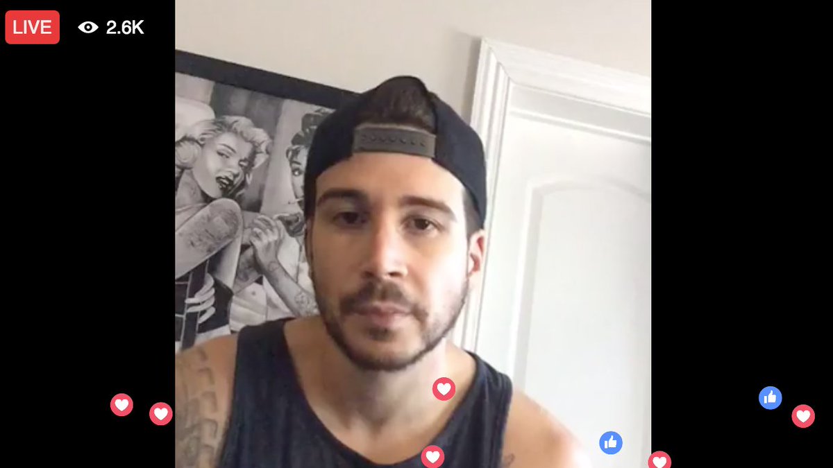MTV's tweet image. My bb @VINNYGUADAGNINO is LIVE on the #JokingOff FB page right now. Chat with him: on.mtv.com/2blNS81
