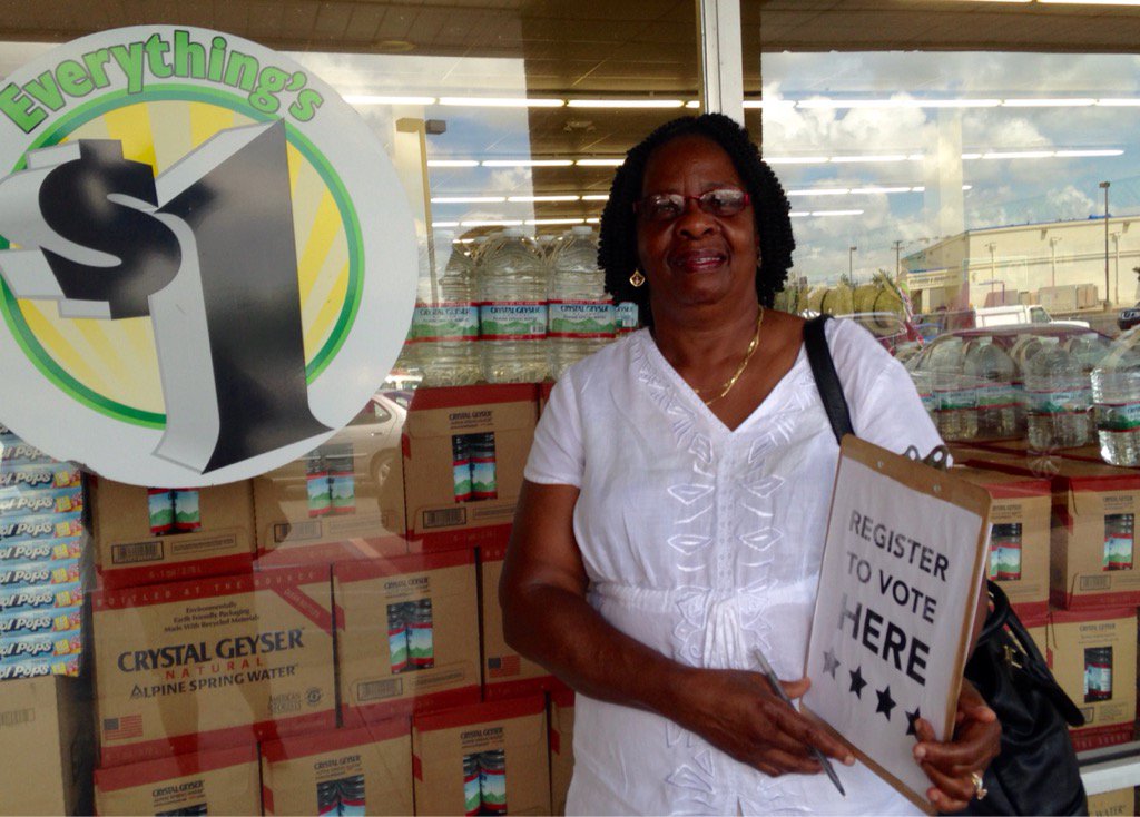 anna_daigneault's tweet image. our new vol Merlin registered 4 voters in an hour, next to Dollar Tree in Greensboro! #GetNCRegistered #10acious