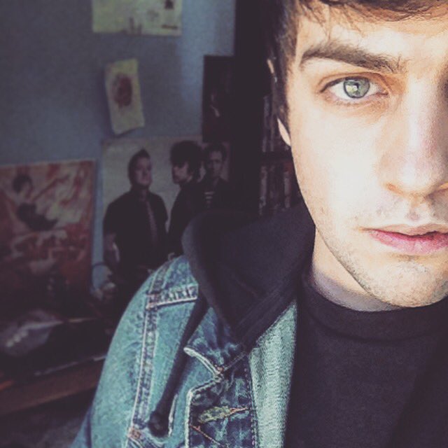 BenKingwell's tweet photo. Thanks to everyone who supports me! You're all awesome ❤️ https://t.co/8R62y2splZ