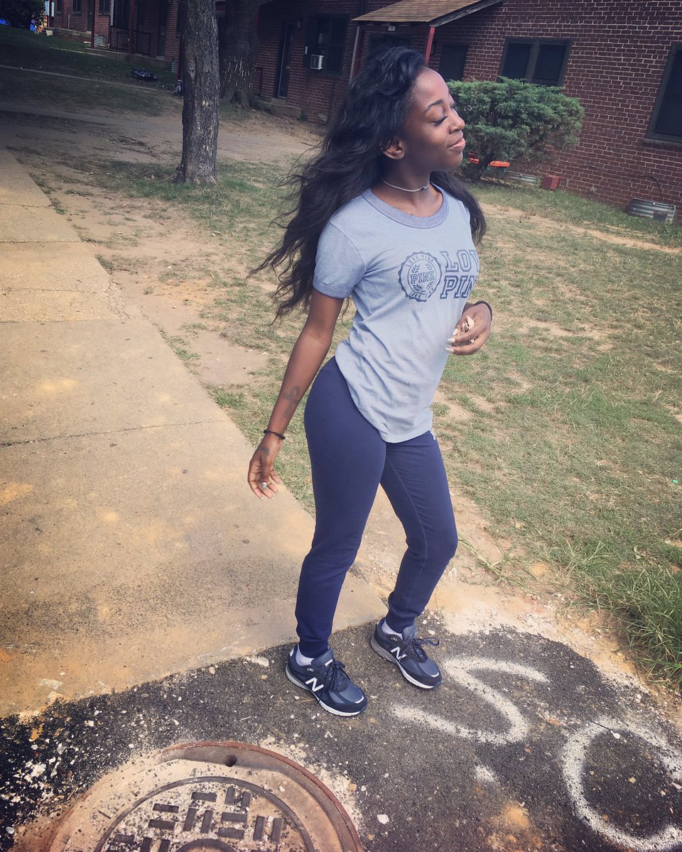 KEVRIEbby's tweet photo. Might Stop through the Hood just to say wassup ๐ฏ #CherryHillShit https://t.co/vhclhYRBNT