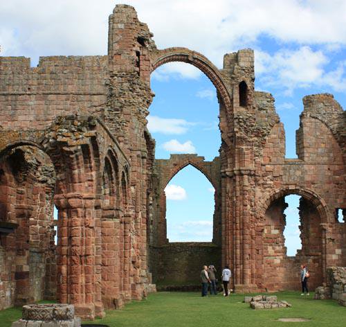 Englands_NE's tweet photo. @medcaut ; Holy Island; Medcaut; Beblow, Hobthrush. A magical, mystical, spiritual place. https://t.co/N6bMvRAGS9 https://t.co/eNLuj0NFqO