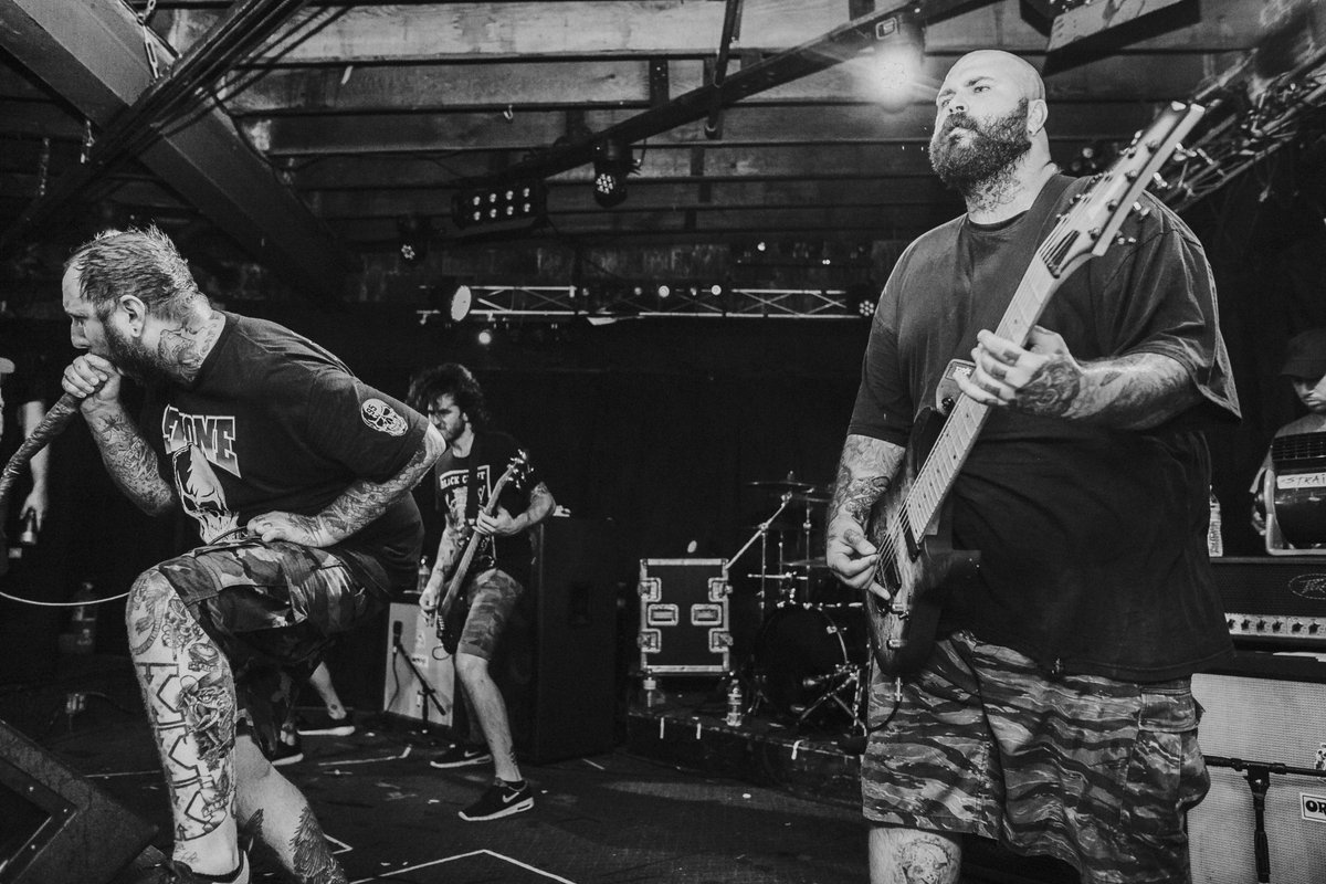 theacaciastrain's tweet image. Long Island, NY last night. We're in Derry, NH tomorrow at The UVH.
📷: @TrevorSweeney