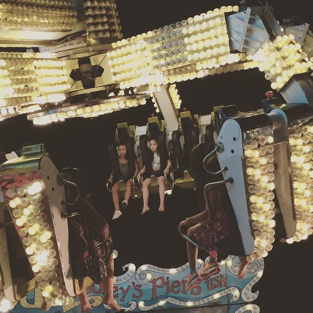 IsabellaKRusso's tweet photo. Hope @officialsofiaromarubino and I don't get stuck on another ride tonight! ๐ #ridefail #โฆ https://t.co/vvs8ORPFlT https://t.co/zUl1RwTmKg