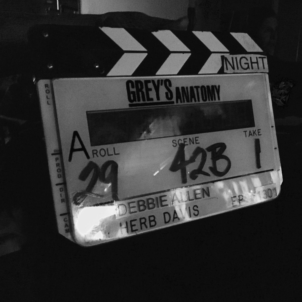 msdebbieallen's tweet photo. .@EllenPompeo &amp; I are gonna start plotting our dance video for y'all! Wrapping Ep. 1 today!😘 #GreysAnatomy #BTS https://t.co/pOSdoZbF5T