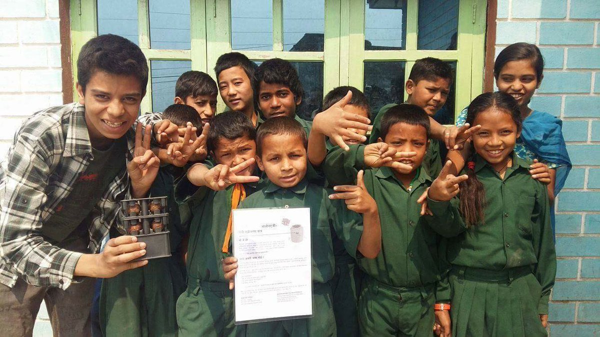 Llevamos #agua limpia a 12 niños de  una Casa Hogar en #Nepal #water #humanright