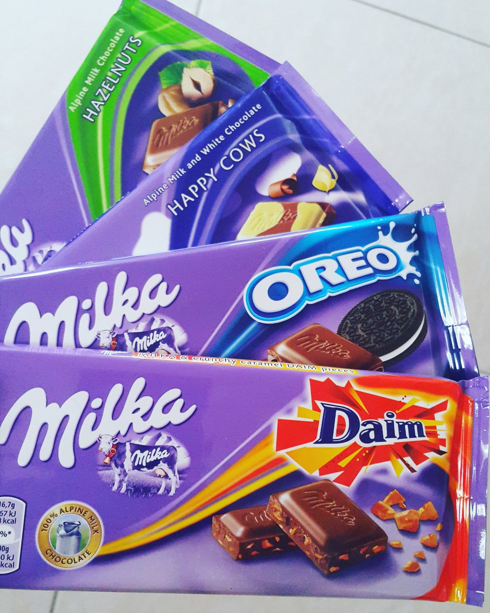 travel_dreamer9's tweet photo. For the love of all things #chocolate #milkachocolate #foodie #alpinemilk #alpinemilkchocolate #Milka https://t.co/Ska3fzrN3U