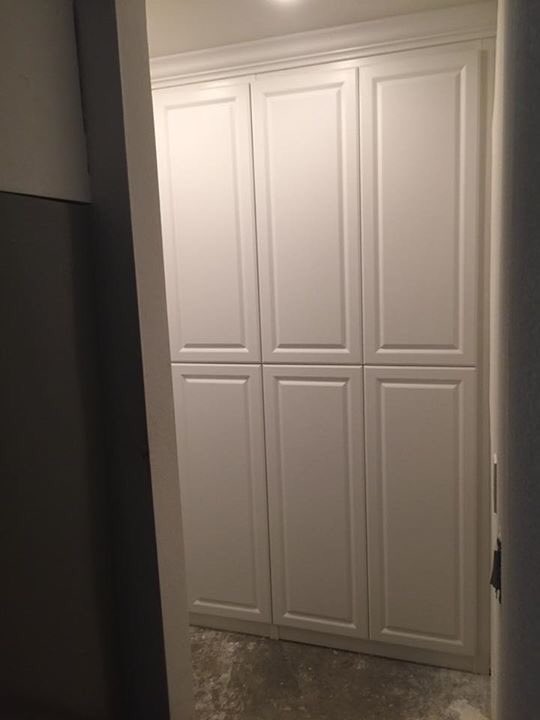 Dreamclosetsllc.com #WalkinPantry!#UnbeatablePrice! #DreamTeam! Call (941) 565-4887 for a free measure &amp; design!