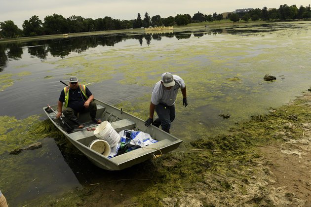 #ClimateChange is turning the water around us into a threat: ow.ly/ppym3038lcL Via <a href="/HuffingtonPost/">HuffPost</a>