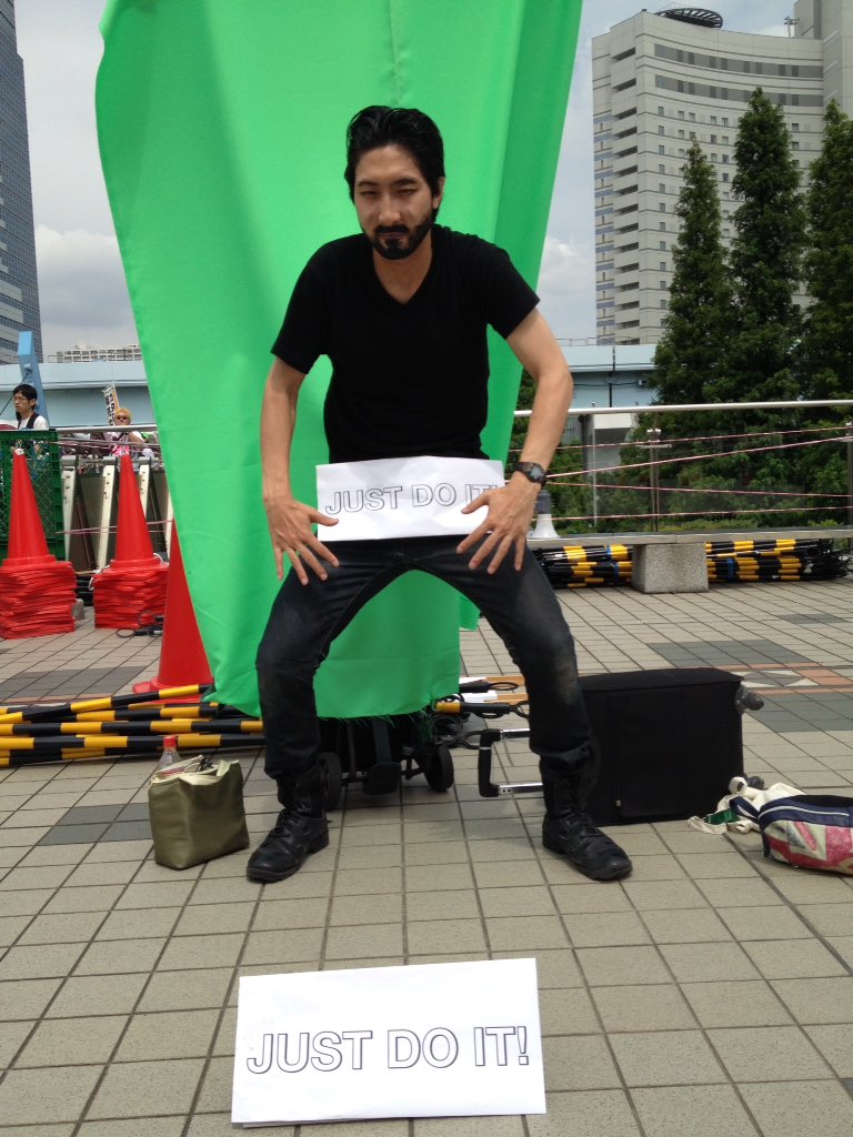 鰐軍壮 Twitterren Just Do It と叫ぶハリウッド俳優 シャイア ラブーフと そのコスプレ C90 鰐軍壮 Twitterren Just Do It と叫ぶハリウッド俳優 シャイア ラブーフと そのコスプレ C90