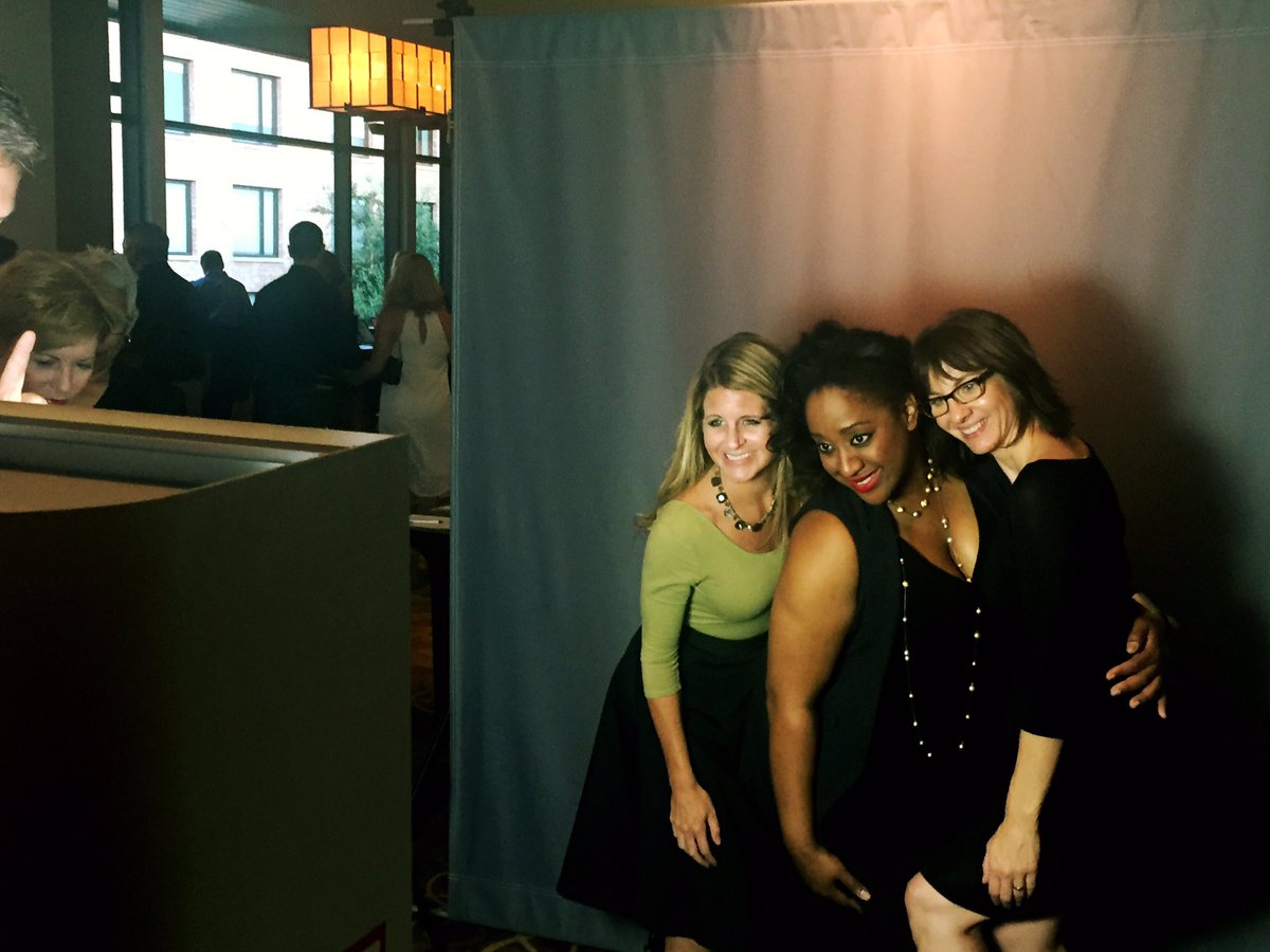 Cheers to the fabulous <a href="/ArcherHotel/">Archer Hotel</a> #Austin gang for partnering with us tonight at #payit4d!