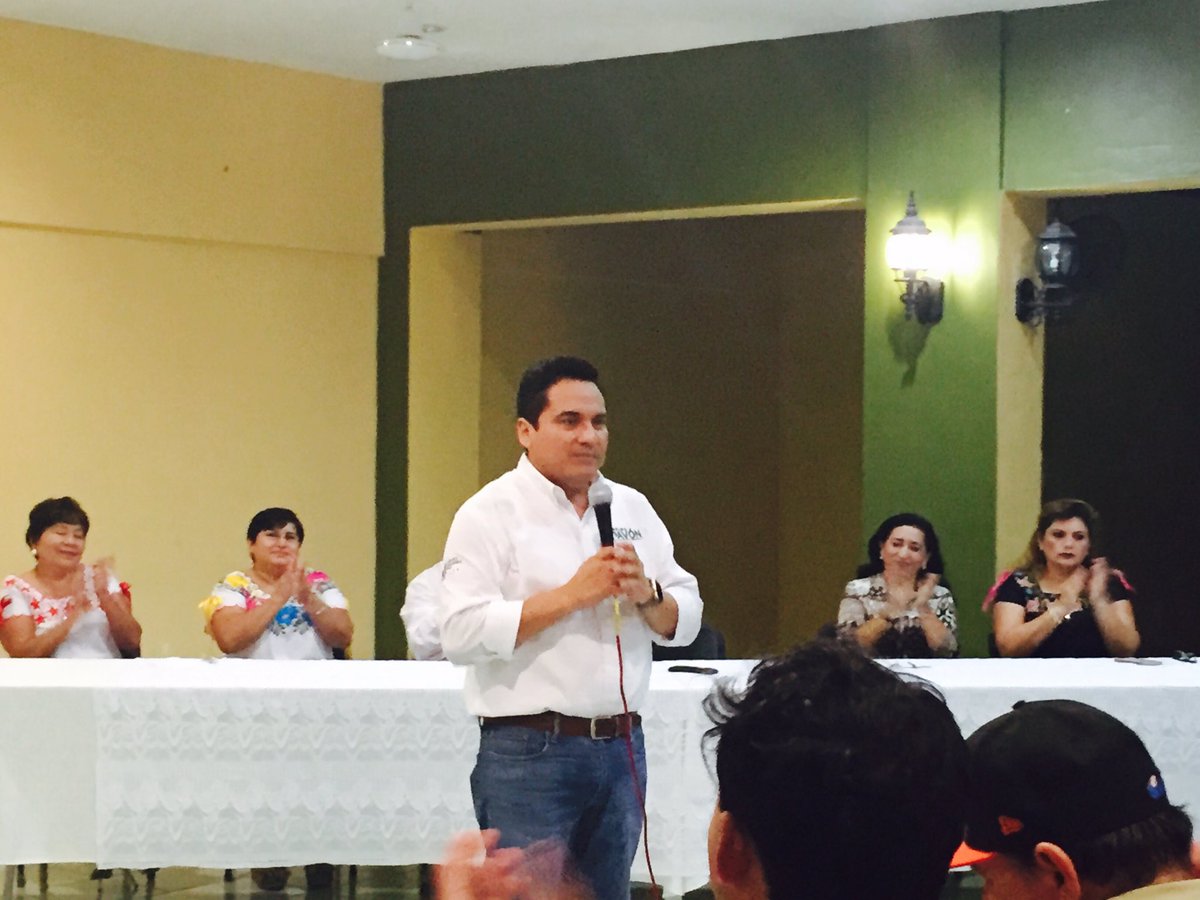 PRI_Yucatan's tweet photo. En el Gobierno de @RolandoZapataB contamos con programas de gran beneficio para todos los ciudadanos: @carlospavonf https://t.co/He1QV6BEE9