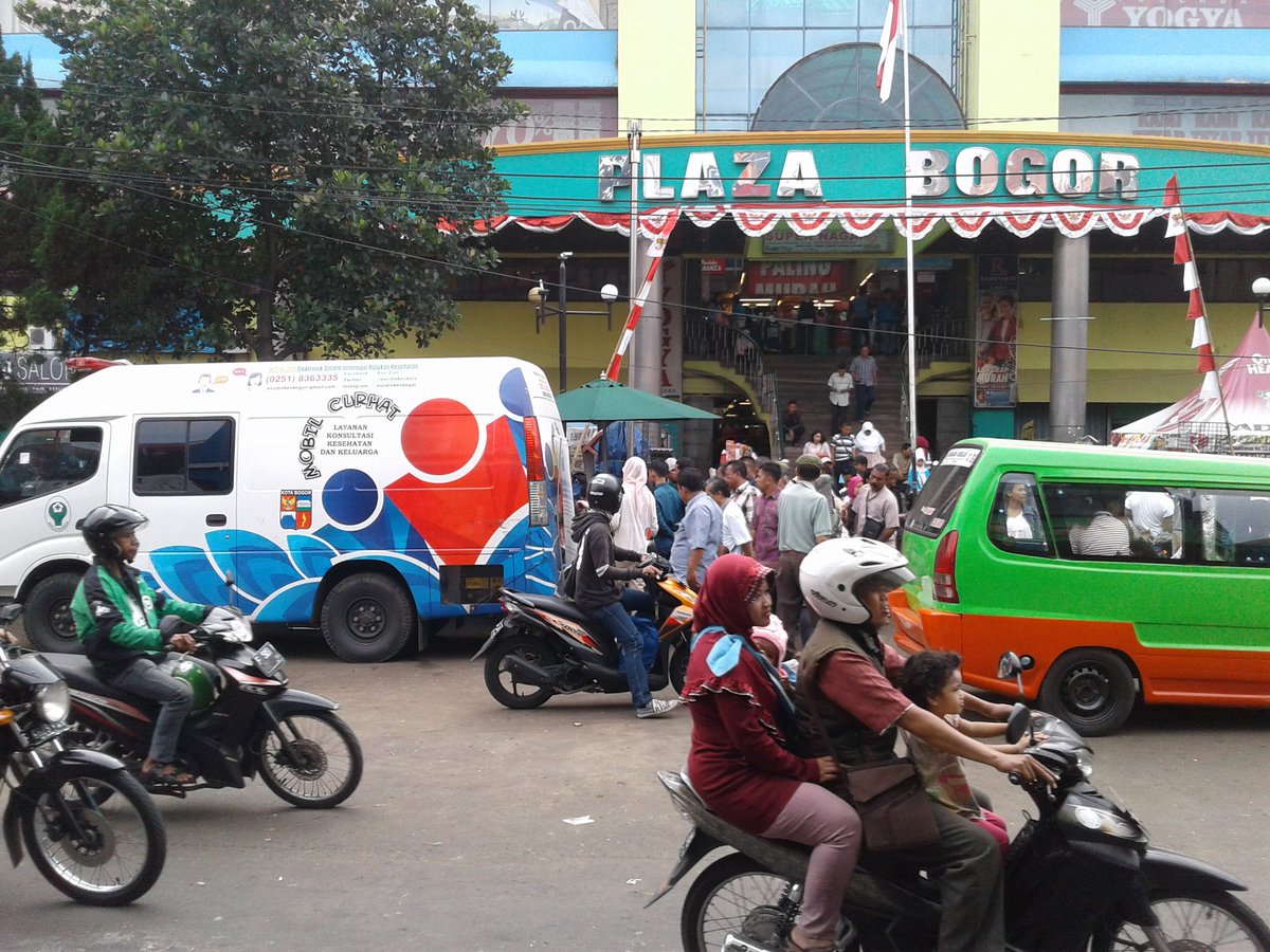 donteddysumardy's tweet photo. Giat Pelayanan Kesehatan Kerja sama @BogorDinkes @pasarkotabogor@andriyuli @dharumantaka lokasi di @PLAZABOGOR https://t.co/VtebijhVzh