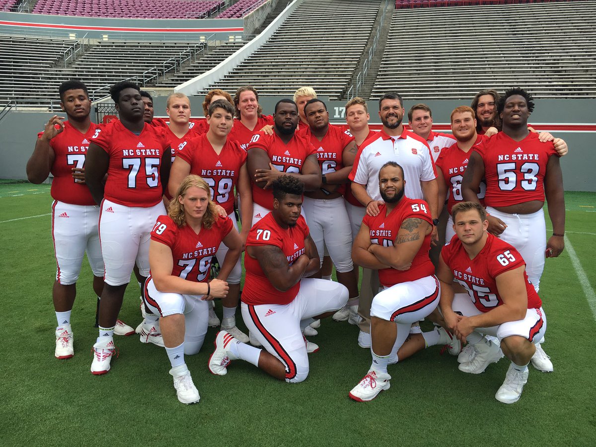Coach_Ledford's tweet photo. Proud to coach these men #BandofBrothers https://t.co/RXqPTMNZob