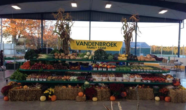 Fresh Food At The Aberfoyle Market This Weekend puslinchtoday.ca/2016/08/11/fre…  @AberfoyleMarket <a href="/Vandenbroekfrms/">Vandenbroek Farms</a> #Puslinch