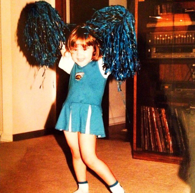 KaraAMoore's tweet photo. Fired up!!!!!🙌🏻🍾 @Jaguars https://t.co/9IcabSdzpU