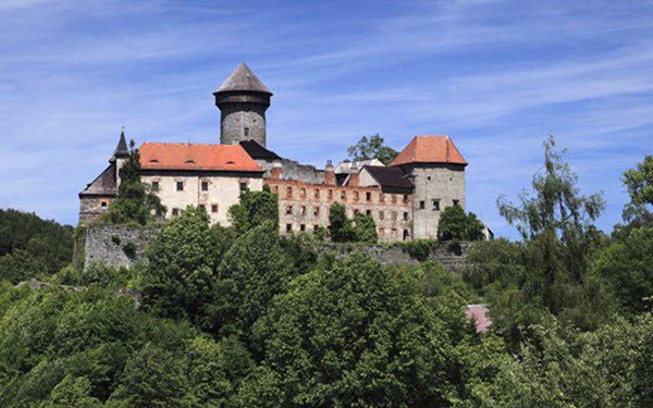 BalkanVH's tweet photo. The Sovinec Castle https://t.co/LW2BqkjvXq https://t.co/BdgwqJgmUs