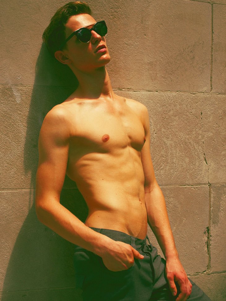 Harvey M. G. Kennett (Parody) (@harvey_kennet) on Twitter photo 