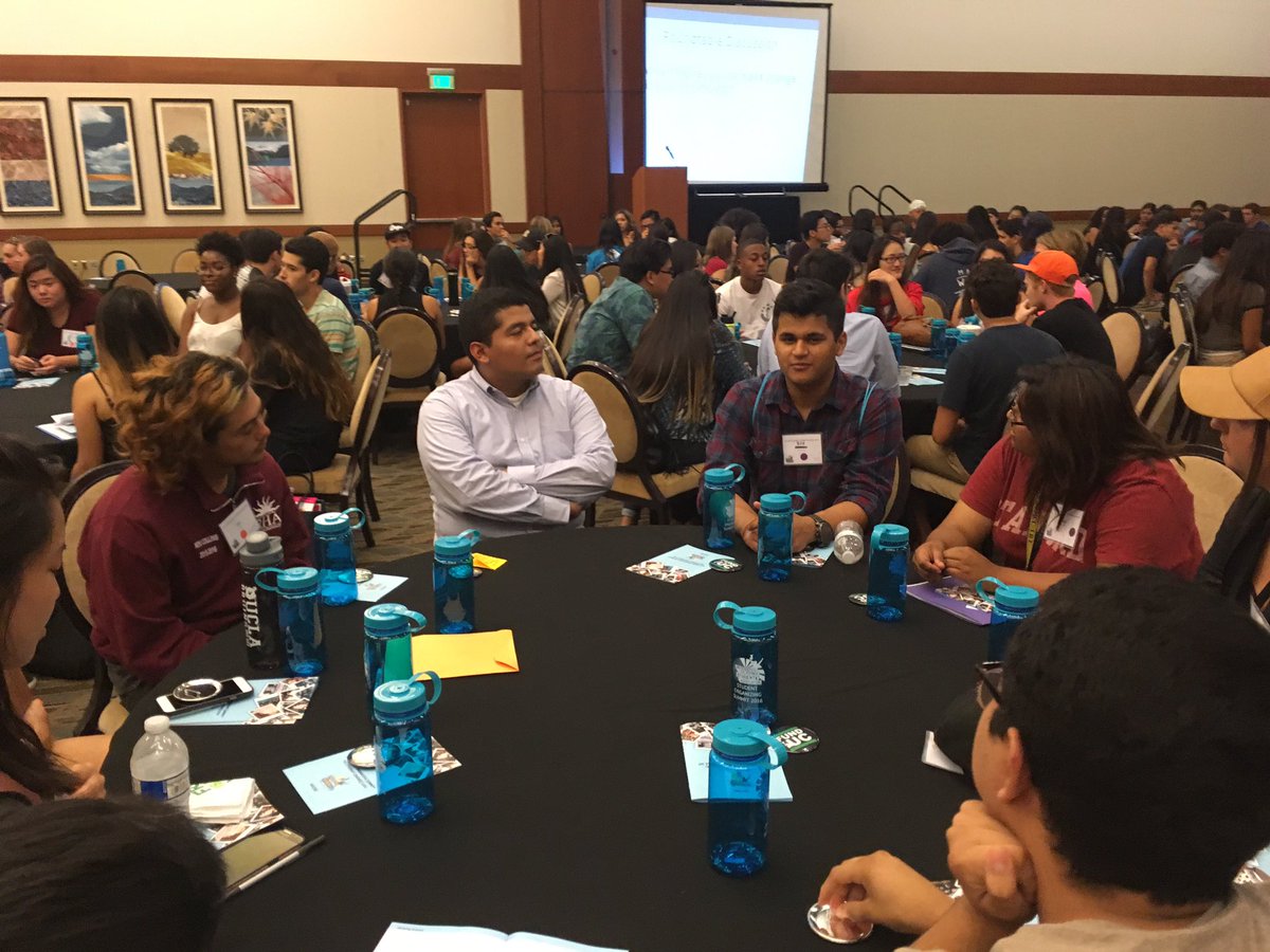 We're 323 organizers strong at #UCSOS, the Student Organizing Summit starting today!