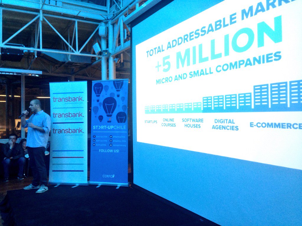 startupchile's tweet image. And last but not least, here comes #Pluga with a great presentation! #supdemoday #DemoDay