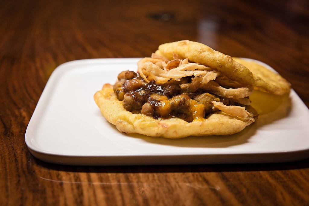 WIndup: A great place to eat Doubles on a cool calm summer night
#caribbeanfood #Thenightofdoubles #Curriedduck