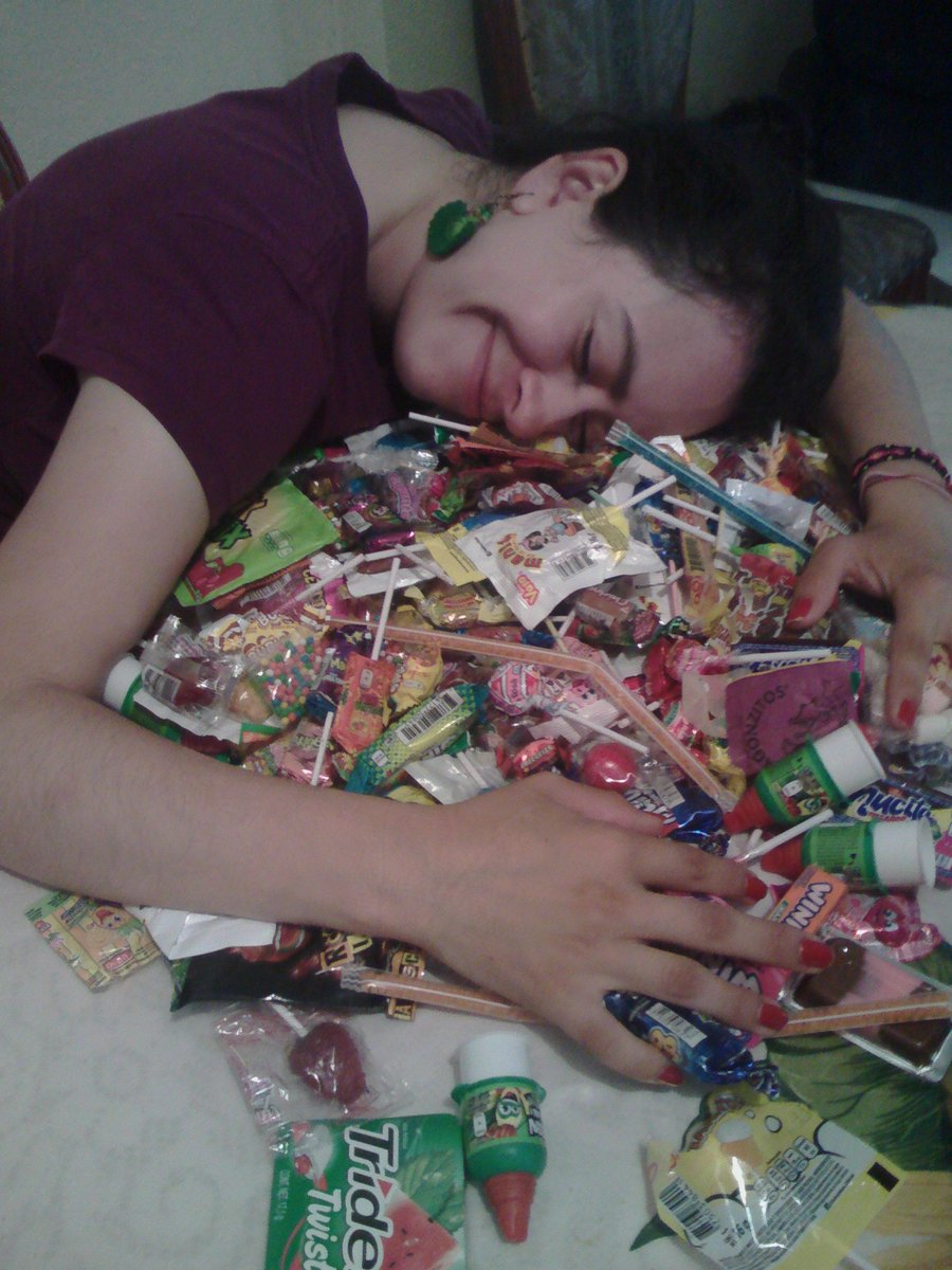 divinizimagarza's tweet photo. #myprecious #candycrush así las cosas...obsequios de mis niños y mis compañeritos porque #miss #coordi #muyquerida https://t.co/peq3jVycbU