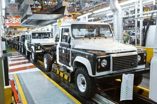 DefenderFans's tweet image. A #defender takes 56 man hours to build, which compared to 48 to build a #discovery sport is quite a lot!! #fact