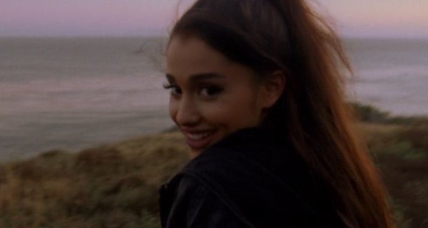 xbabypetcl's tweet photo. You're ripped at every edge but you're a masterpiece. ♡ https://t.co/VMtY44HFO3