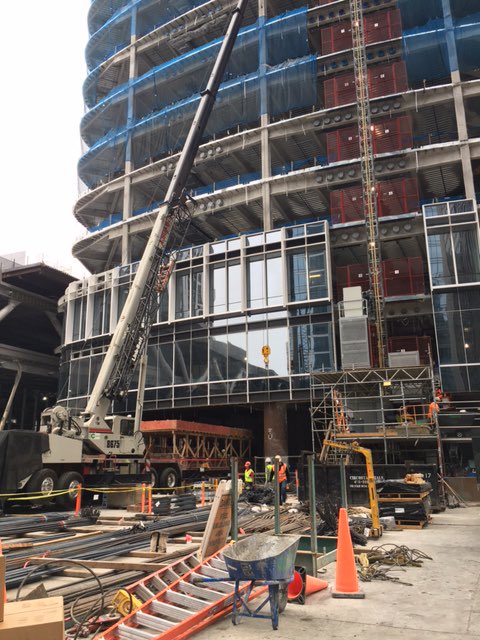 Benioff's tweet photo. Exciting to see the first glass on @SalesforceTower! https://t.co/J7WsfZM4OF