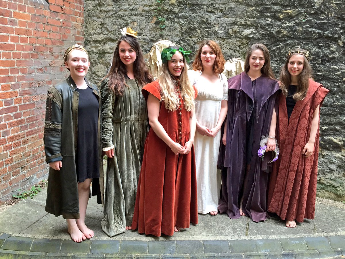 paigefarestveit's tweet photo. An absolute treat to assistant direct these stunning queens alongside the remarkable @EmmaWhipday! #MasqueofQueens ๐ https://t.co/XSucJz6UYg