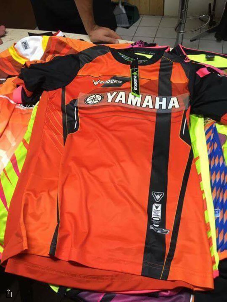 Val__Modric's tweet image. Retweet and Like just you Like THIS Tee-shirt