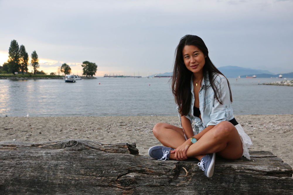 HayRachelle's tweet photo. #Vancity's beachy blues & @SanukFootwear make a sweet pairing. >>>https://t.co/Q3xxAYQtI6 #sanuk #neveruncomfortable https://t.co/3ZghqOGmBj
