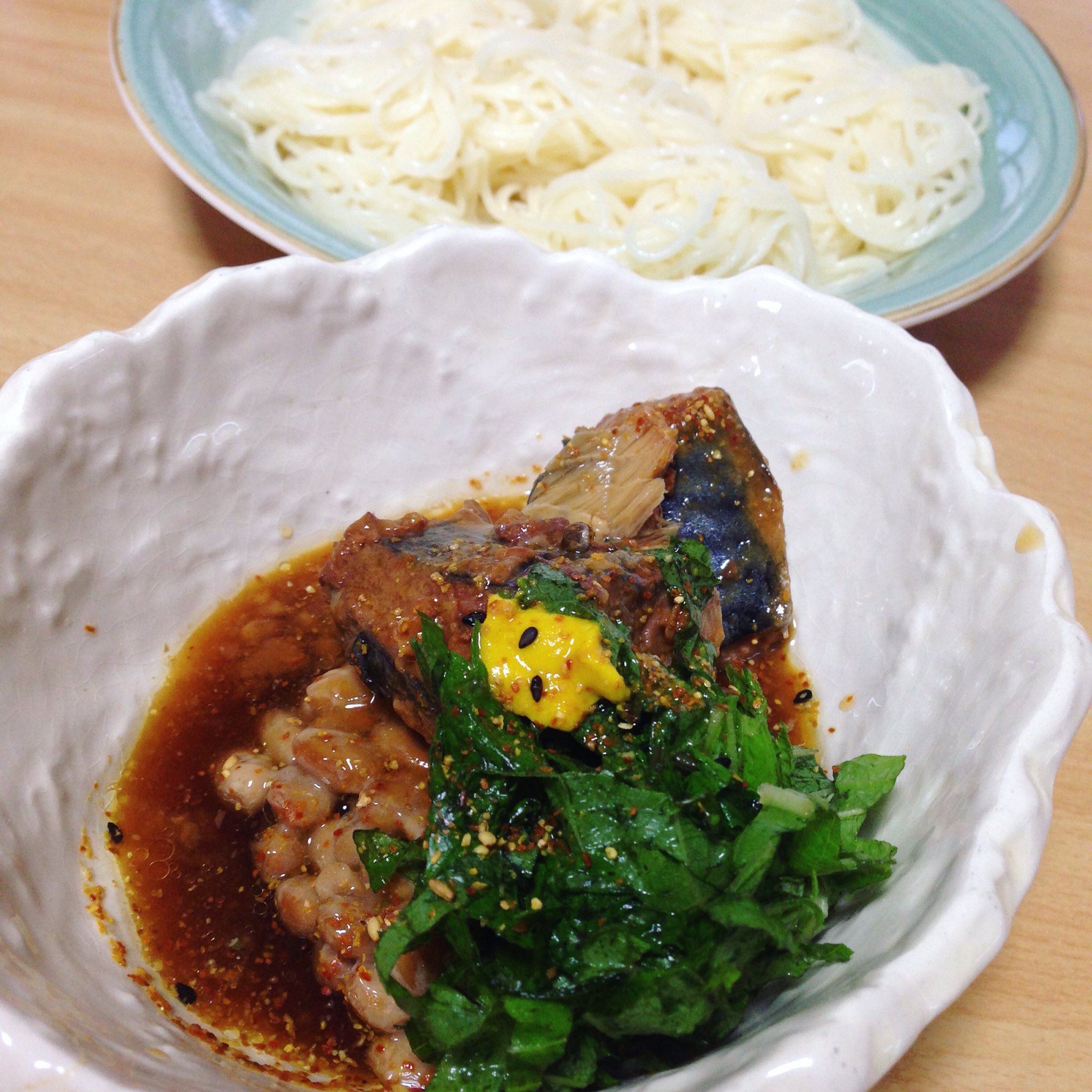 杏耶 あや 鯖納豆の食べるつけだれ 鯖缶1 2個 写真は味噌 水煮がオススメ 納豆タレカラシも1パック 大葉5枚 七味適量 めんつゆ 大2 二倍濃縮 ごま油があれば一回し T Co W7payn3nzu Twitter 杏耶 あや 鯖納豆の食べるつけだれ 鯖缶1 2個 写真は味噌 水煮がオススメ 納豆タレカラシも1パック 大葉5枚 七味適量 めんつゆ 大2 二倍濃縮 ごま油があれば一回し T Co W7payn3nzu Twitter