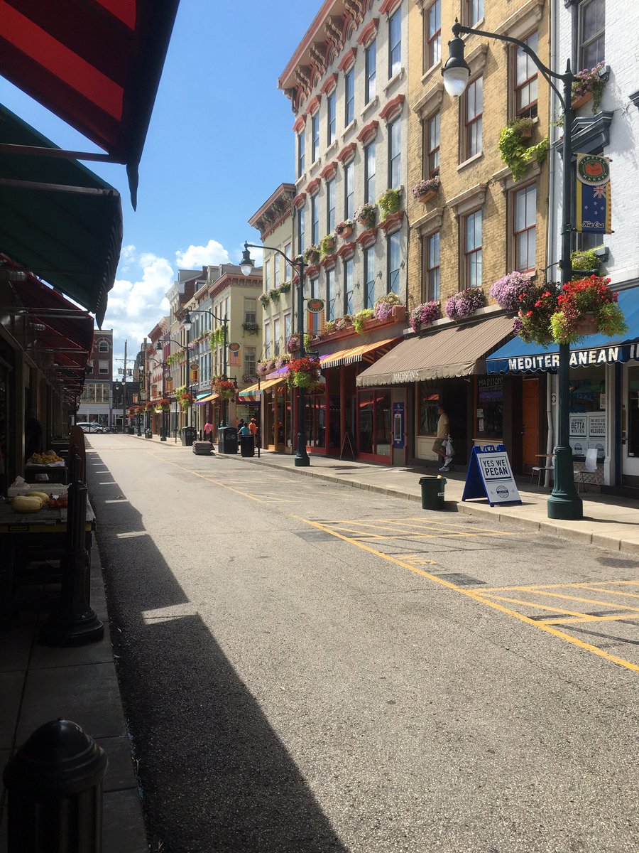 realstudioart's tweet photo. Findlay Market, Cincinnati OH https://t.co/yUG6Y55R9A