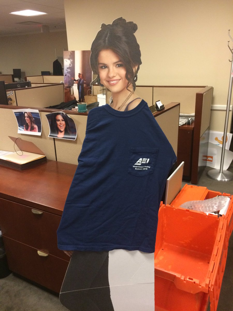 tylergcastle's tweet photo. Our newest @AEIforStudents recruit! Who knew Selena had such a keen interest in public policy? @ValuesAndCap https://t.co/mw5i6anXHQ