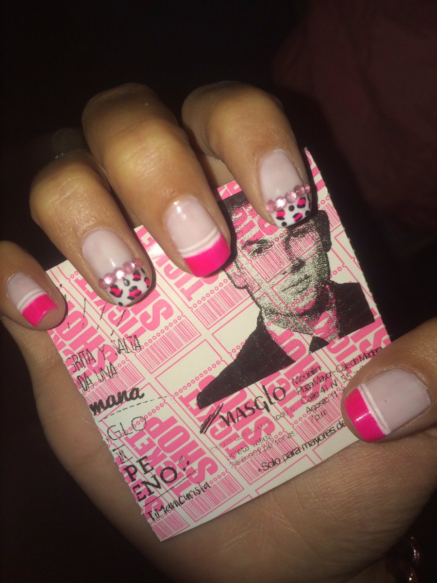 andreatabordal's tweet photo. #PipeBuenoyMasglo la mejor combinación 😻💅🏼 https://t.co/EyKkktn9gm