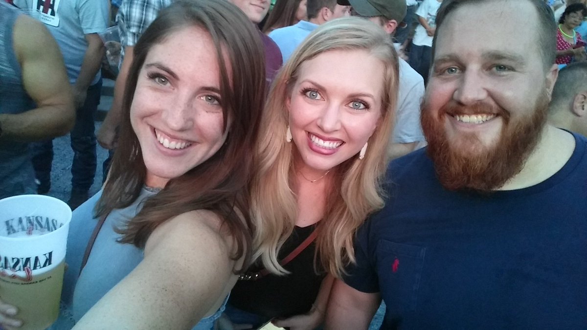 raeblankman's tweet photo. Out selfie is better #HCNKC https://t.co/snvry8uWzv
