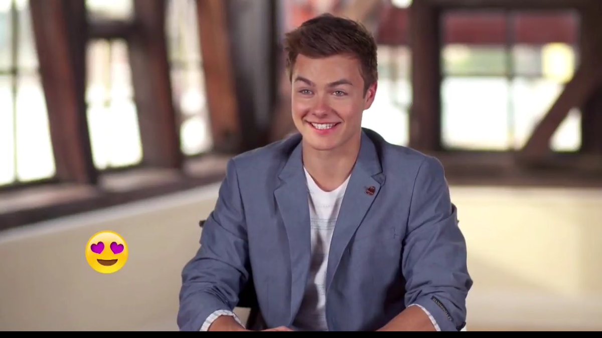 peytonmvyer's tweet image. Who needs to stop lying about being in love with Sabrina?