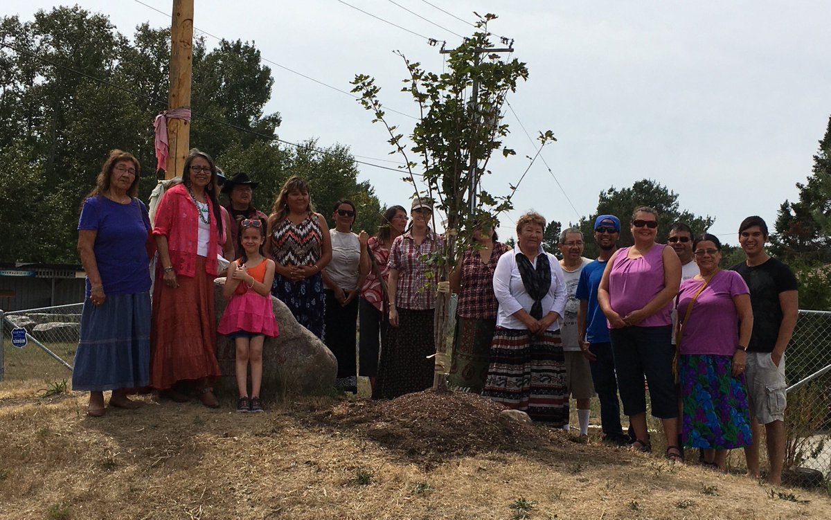 KenjgewinTegEd's tweet photo. The planting of the Three Fires Confederacy Tree at the OCF #threefiresconfederacy #Anishinaabe #manitoulin https://t.co/B7z2yXxLmW