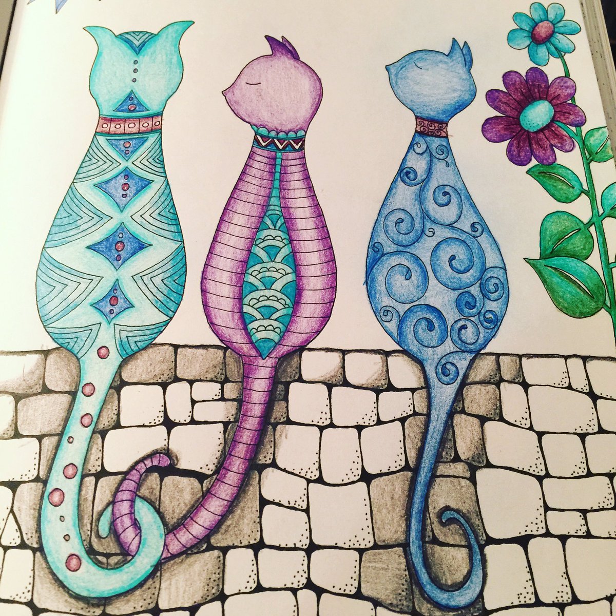 ColoringAddicts's tweet image. This weeks #coloring. Lots of critters this week ;) #coloringbookaddict