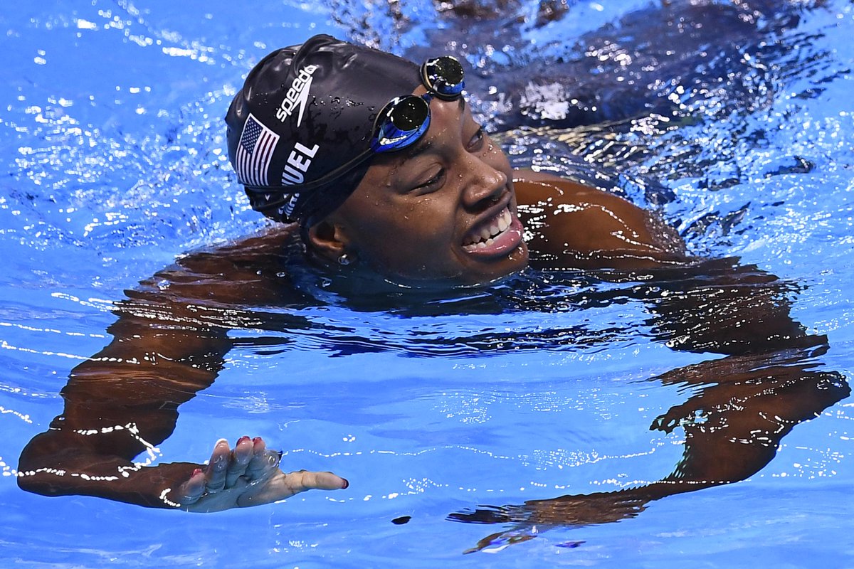 ESPNInsights's tweet photo. Simone Manuel #USA is the first African-American woman to win an individual Olympic swimming medal #Olympics https://t.co/QSx8WTiuuL