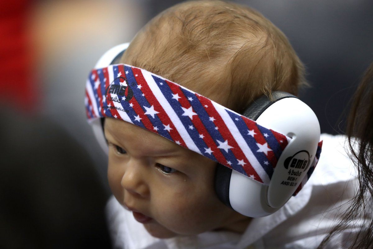 BuzzFeed's tweet photo. when you hear someone say your dad isn't going to win another gold medal https://t.co/jbPOsjnx1e