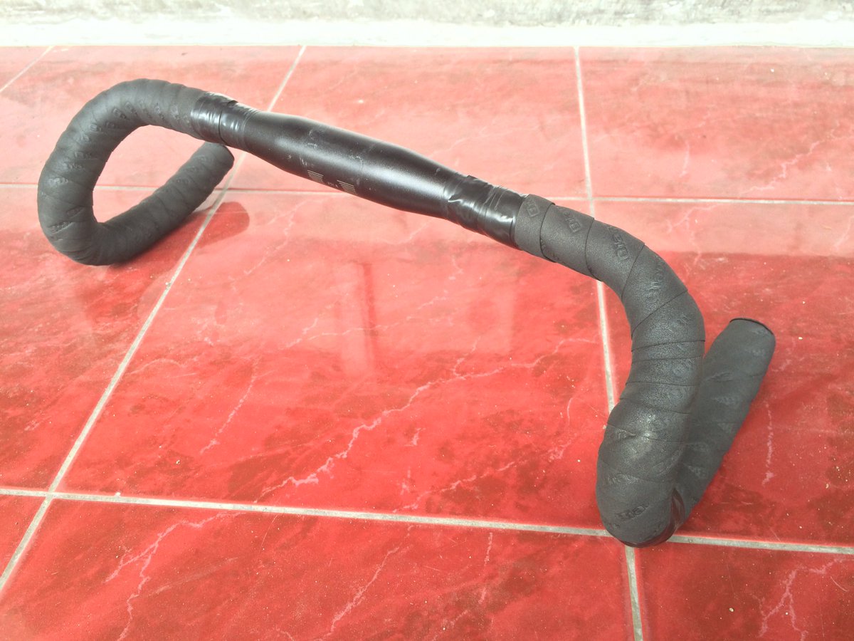 Wts dropbar zoom compact + bartape bianchi 170k line : rizkykebow 
Wa : 087716613792 #fnfjb #fpjb #rbjb
