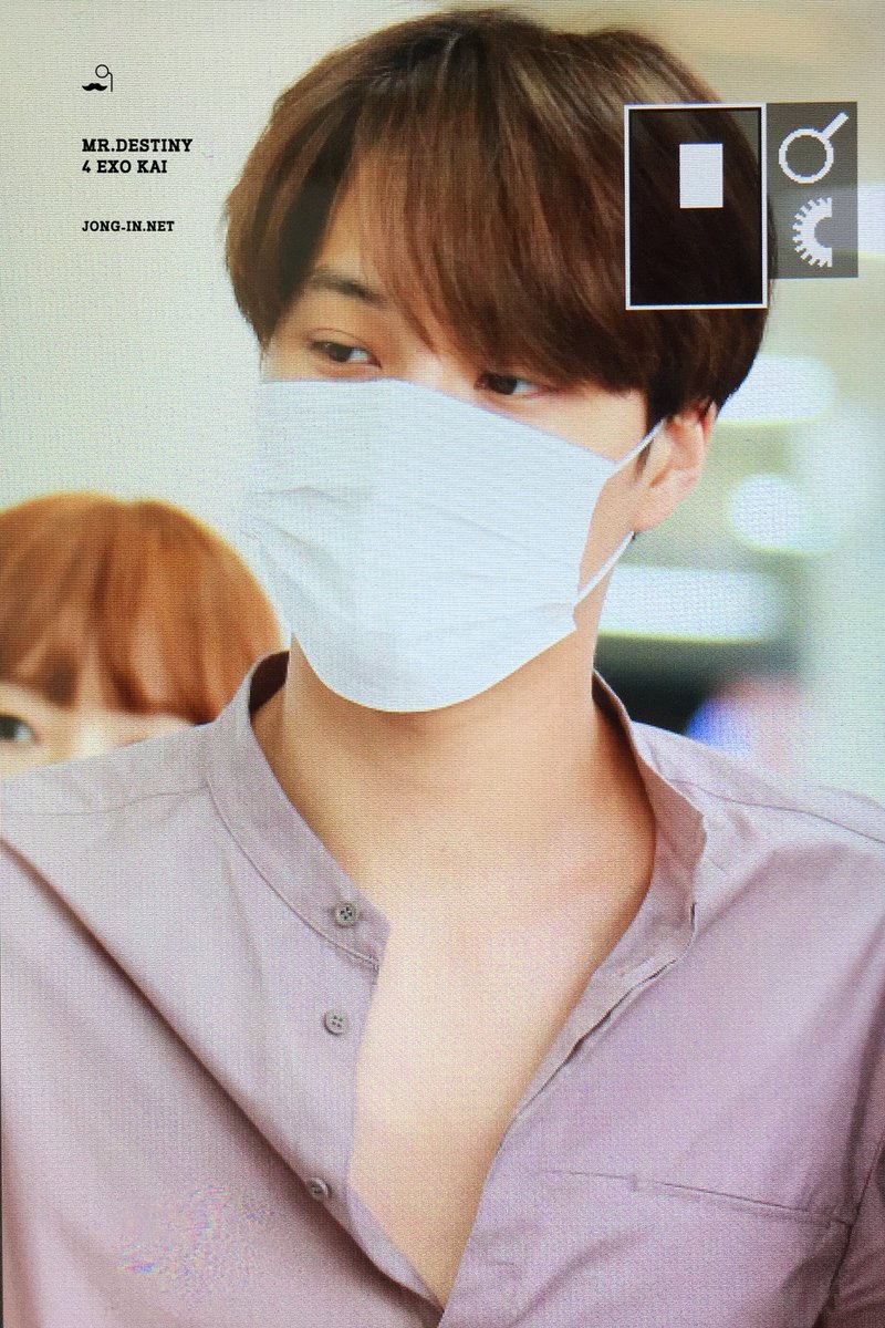 Exolvweng_ID's tweet photo. [PREVIEW] 160812 - #EXO #KAI @ Gimpo Airport (©Mr.Destiny)️ https://t.co/D8HSuLcZ40