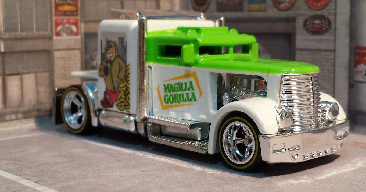 CONVOY CUSTOM * MAGILLA GORILLA/ HANNA-BARBERA * Hot Wheels 2013 Pop Culture Series dlvr.it/M1Hr85