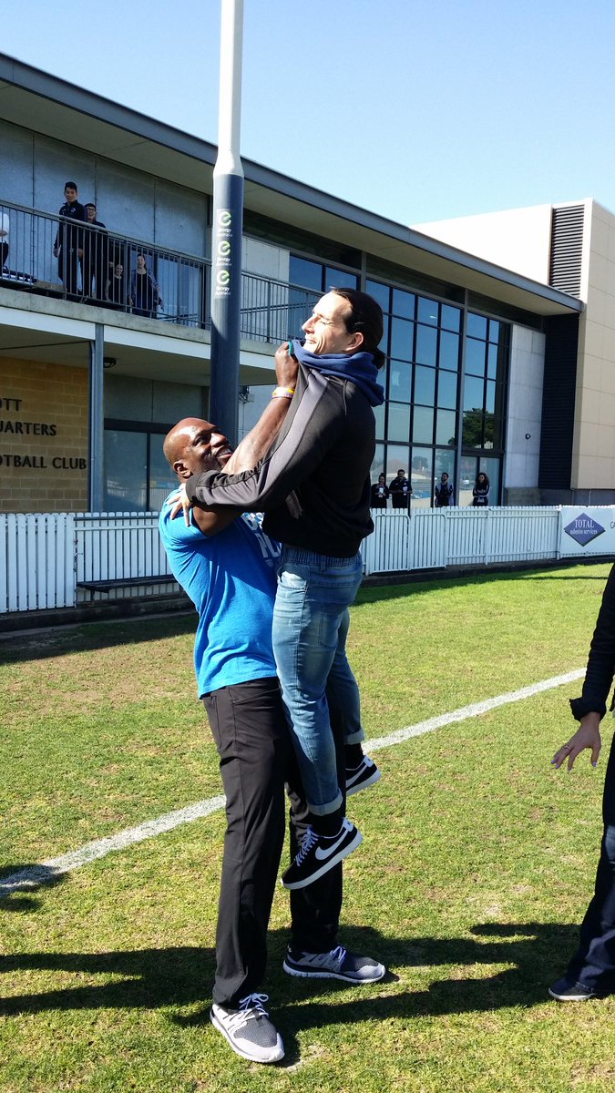 SeanFewster's tweet photo. Big @TitusONeilWWE comes to grips with @KDangerMitchell at @PAFC today. @theTiser @TheTiserSport #WWEAustralia https://t.co/rdgb4StvfZ