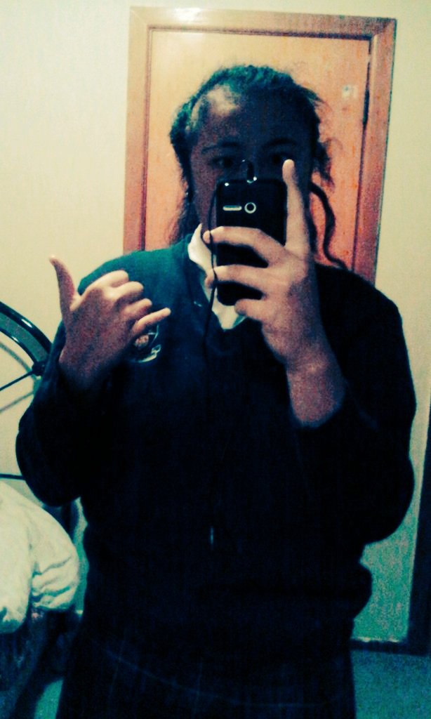 BbyPanda199's tweet photo. This is me with my uniform!
I love to be a #selfie  #college https://t.co/xQG24goSIG